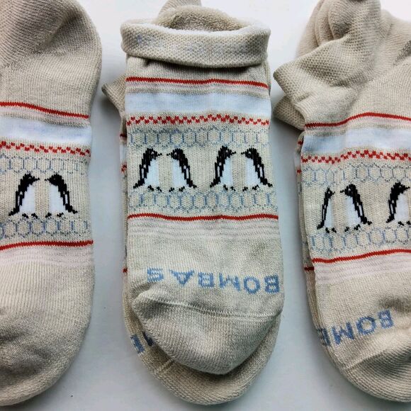 Bombas Original Ankle Socks Penguin Winter Holiday Lot Of 3 Pairs Size M - Picture 3 of 4